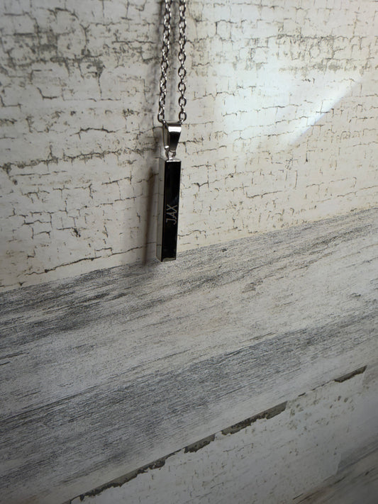 Rectangle pendant w/necklace